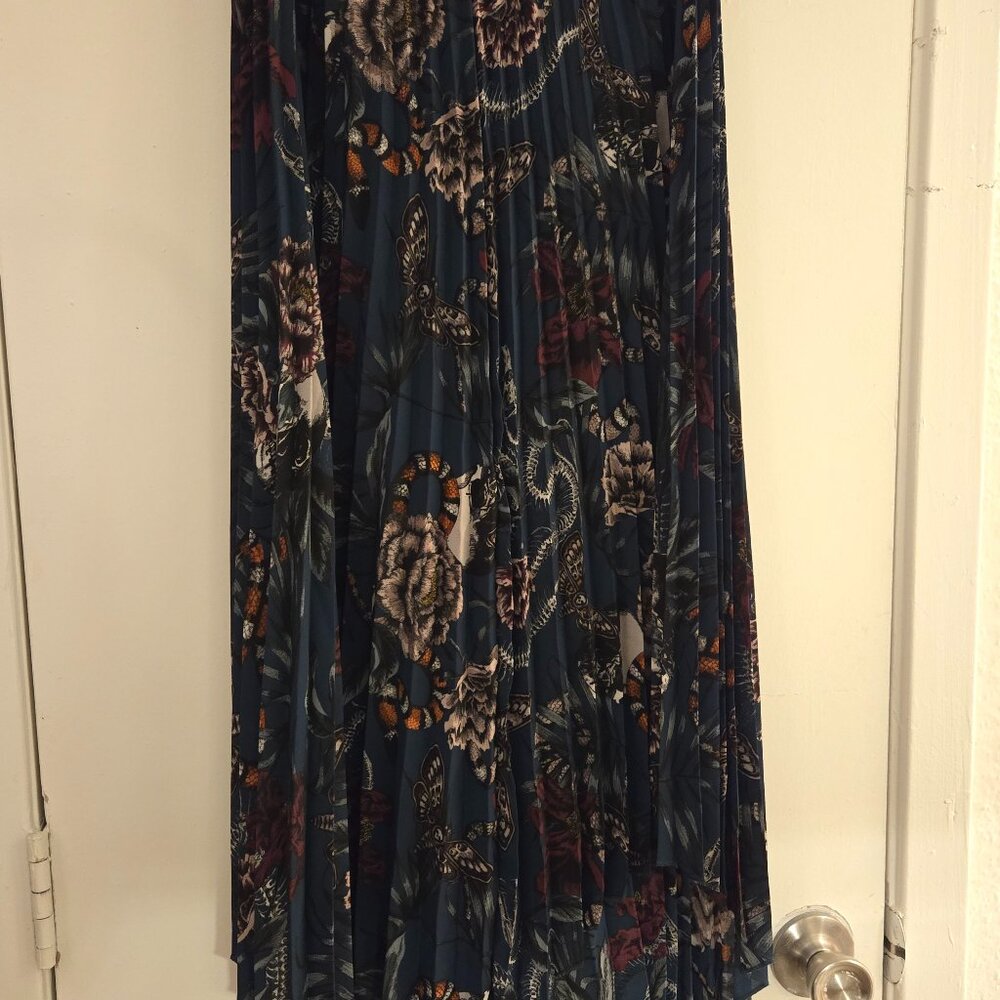 H&M Dark Green, Gotha, Skull, Snake Skirt